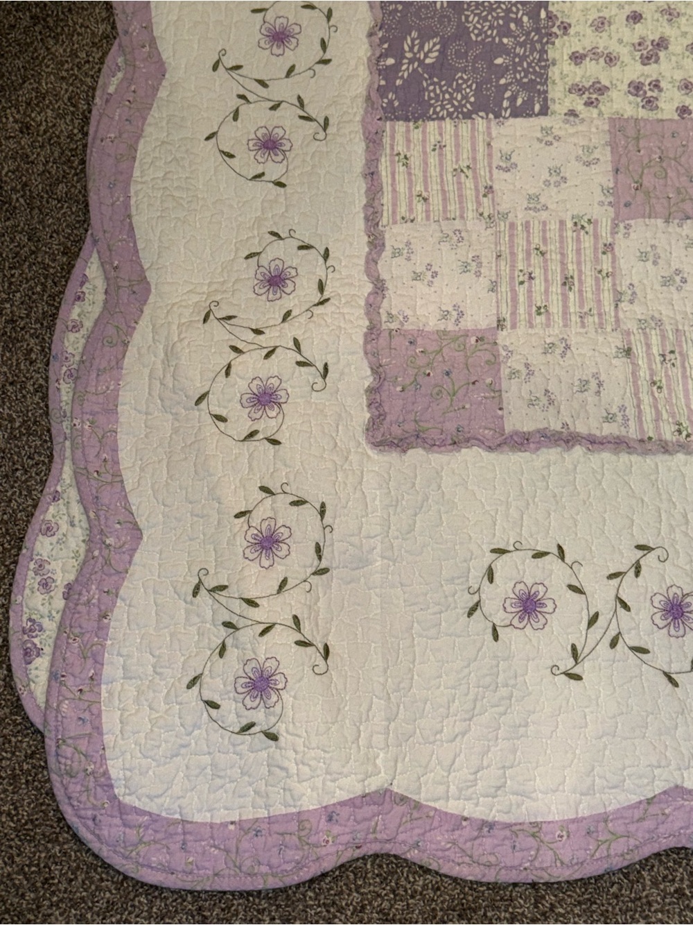 Full size quilt white and different shades of lavendar purple